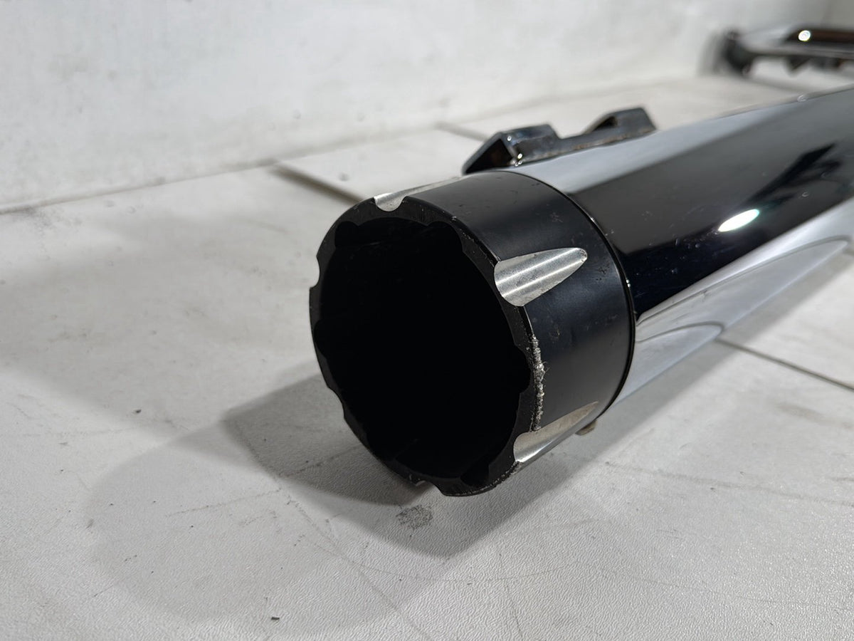 06 Harley Electra Glide Touring Ultra OEM Exhaust System Header Pipe w/ Muffler