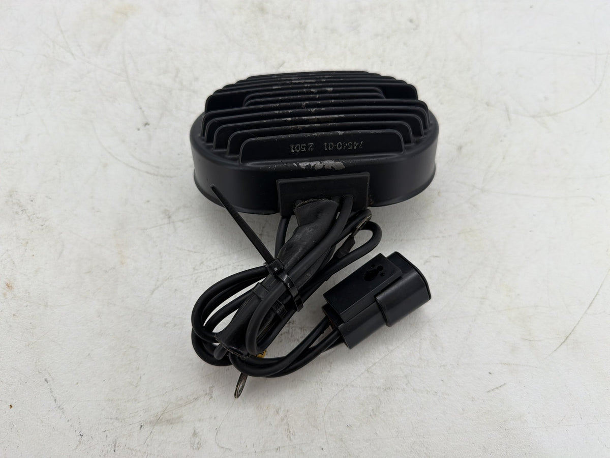 2001 Harley Softail Deuce FXSTD OEM Voltage Regulator Rectifier