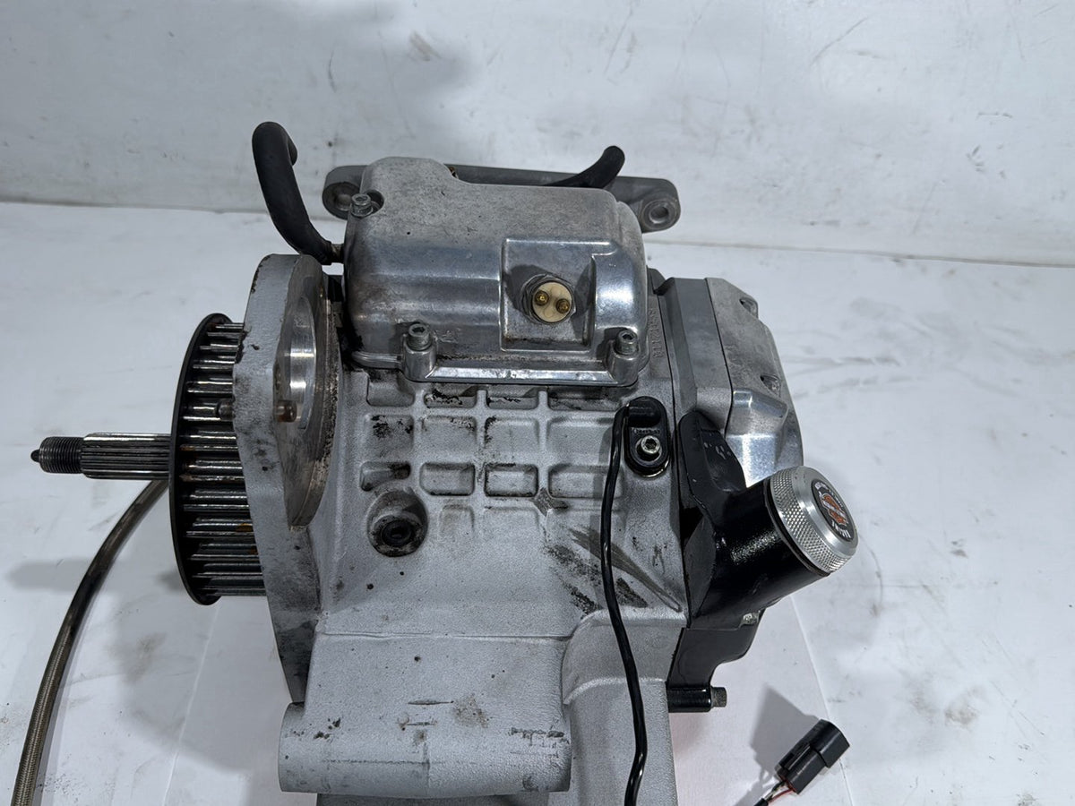 2001 Harley Electra Glide Touring FLHT OEM 5 Speed Transmission Gearbox 3 mi.
