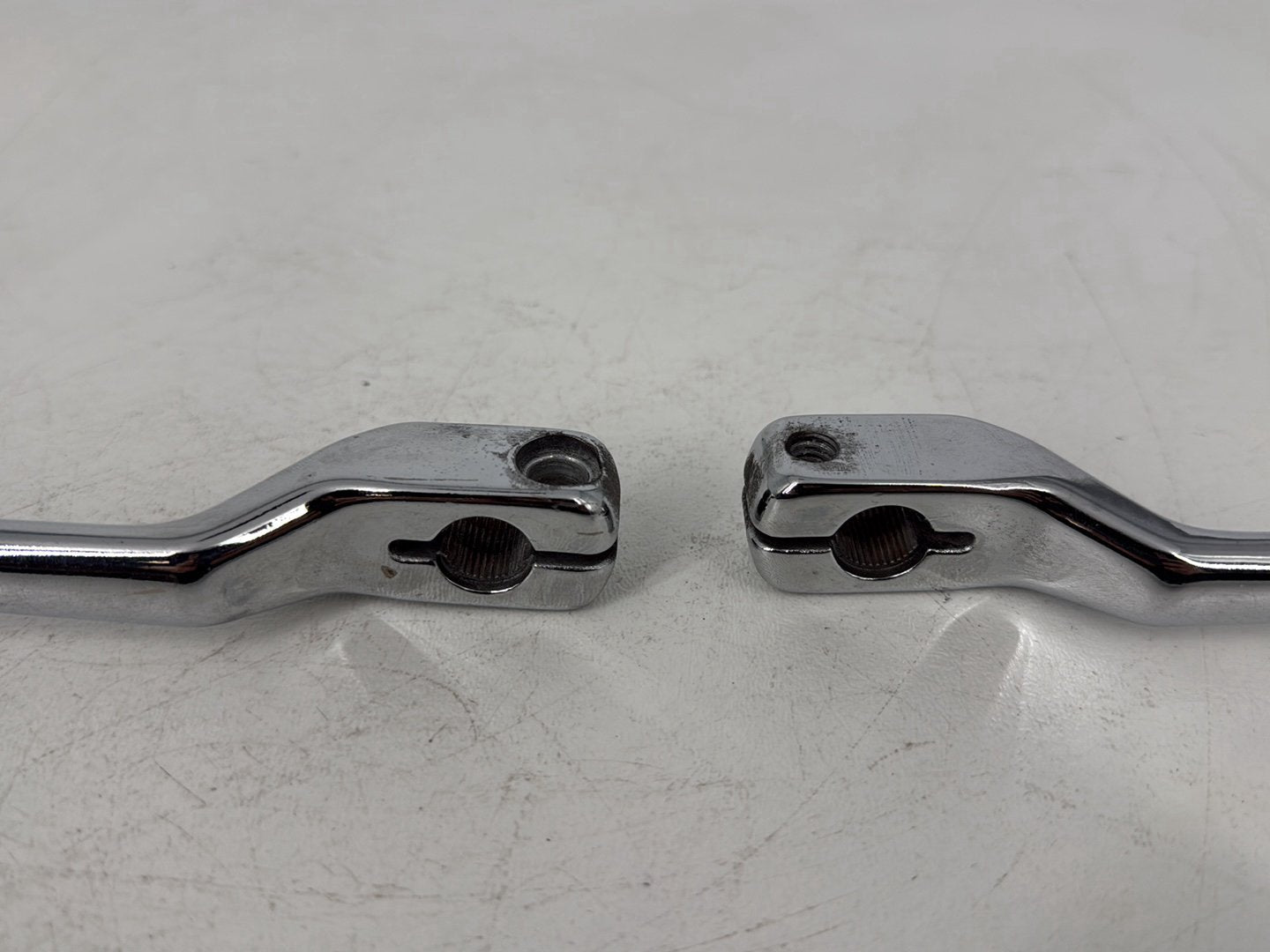 2008 - 2016 Harley-Davidson Touring Street Glide Gear Shifter Lever Pedal Pedals 33895-82D