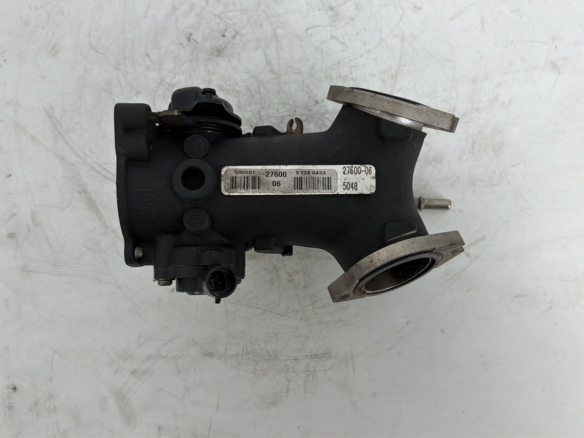 06 Harley Touring Electra Glide Classic OEM Engine Intake Manifold Throttle Body