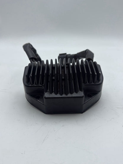 2007 - 2012 Harley-Davidson Dyna Street Bob Voltage Regulator Rectifier   	74631-06