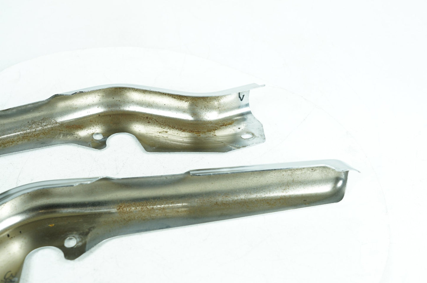 2007 - 2012 Harley-Davidson Touring Electra Glide Ultra Left Right Saddlebag Fender Struts Brackets  	47502-97