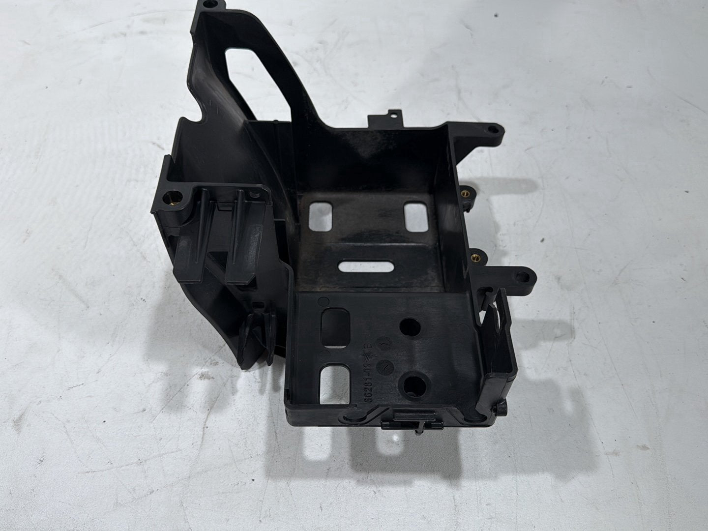 2010 Harley Street Glide Touring FLHX OEM Battery Tray Box Holder 66281-09B