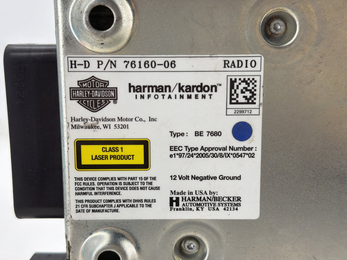 2002 Harley Electra Glide Touring FLHT OEM Harman Kardon Radio Player 76160-06