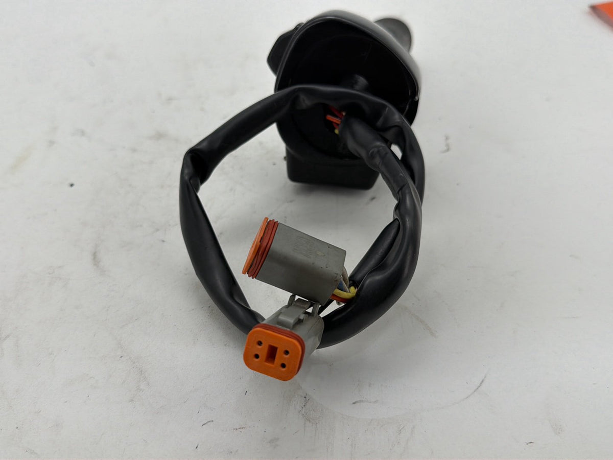 2003 Harley Road King FLHRCI OEM Left Turn Signal Headlight Switch Control