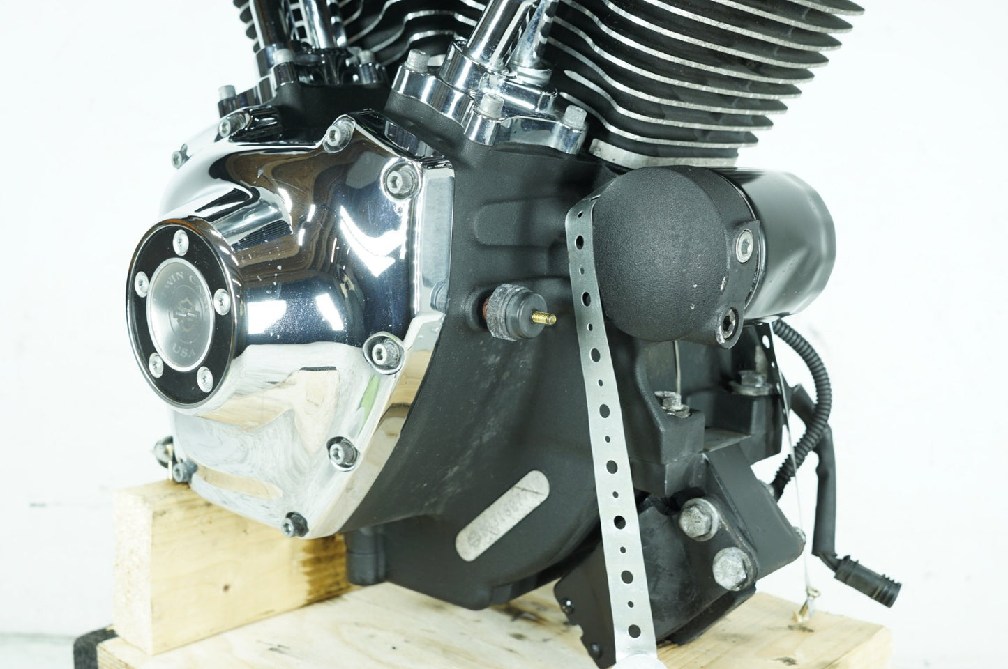 2007 - 2017 Harley-Davidson Dyna Low Rider EFI Twin Cam 103 Engine Motor 19597-16