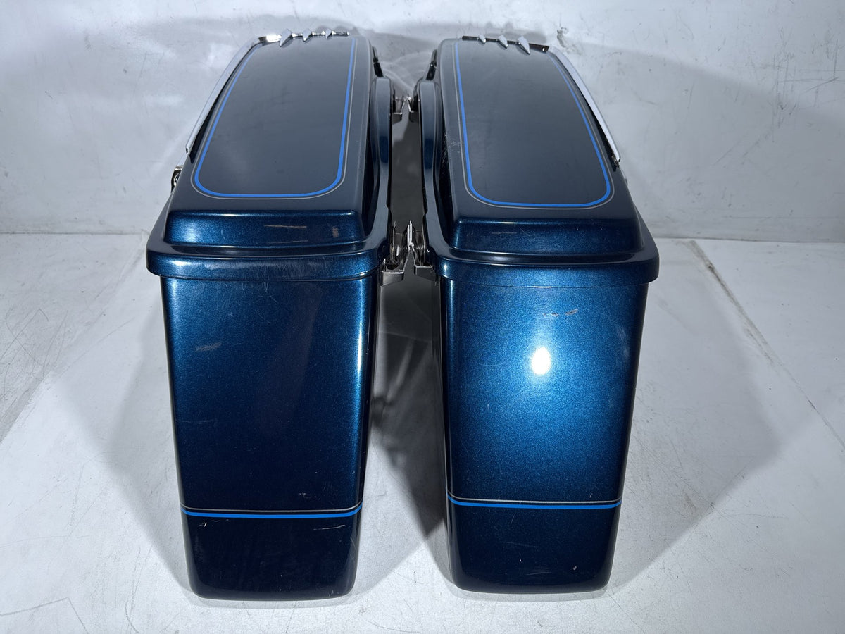 02 Harley Electra Glide Touring Classic OEM Left Right Saddlebags Luggage NOKey