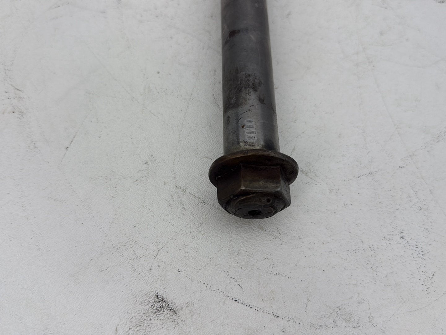 2006 Harley Dyna Super Glide Custom FXDCI OEM Rear Wheel Axle Bolt Shaft