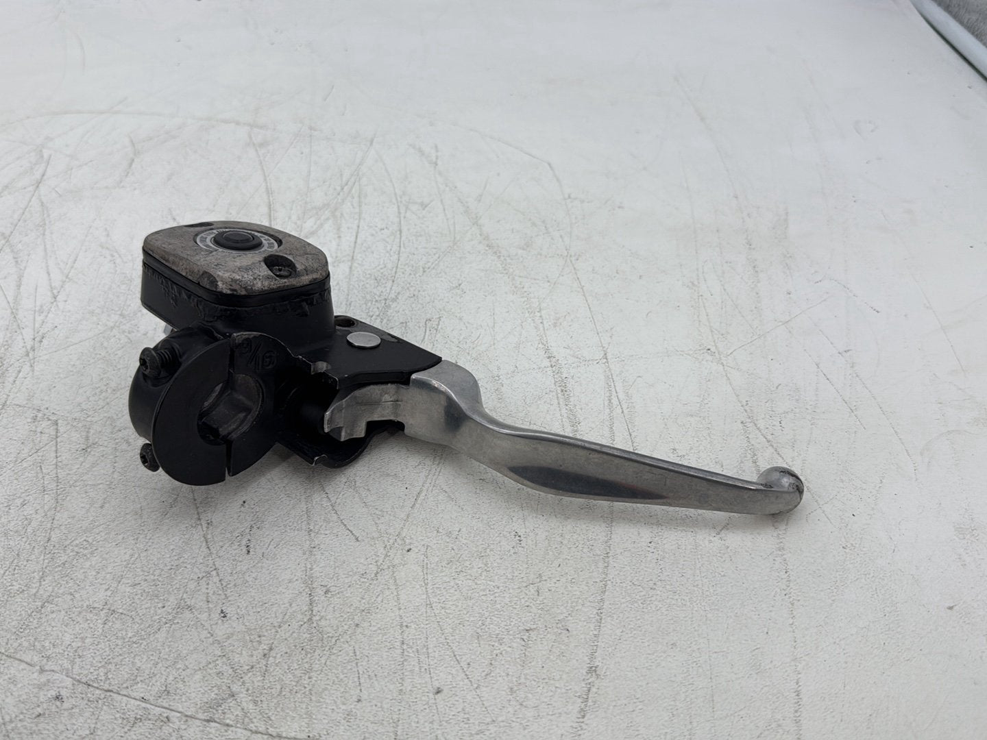 2006 Harley Softail FLST Heritage OEM Front Right Brake Lever Master Cylinder