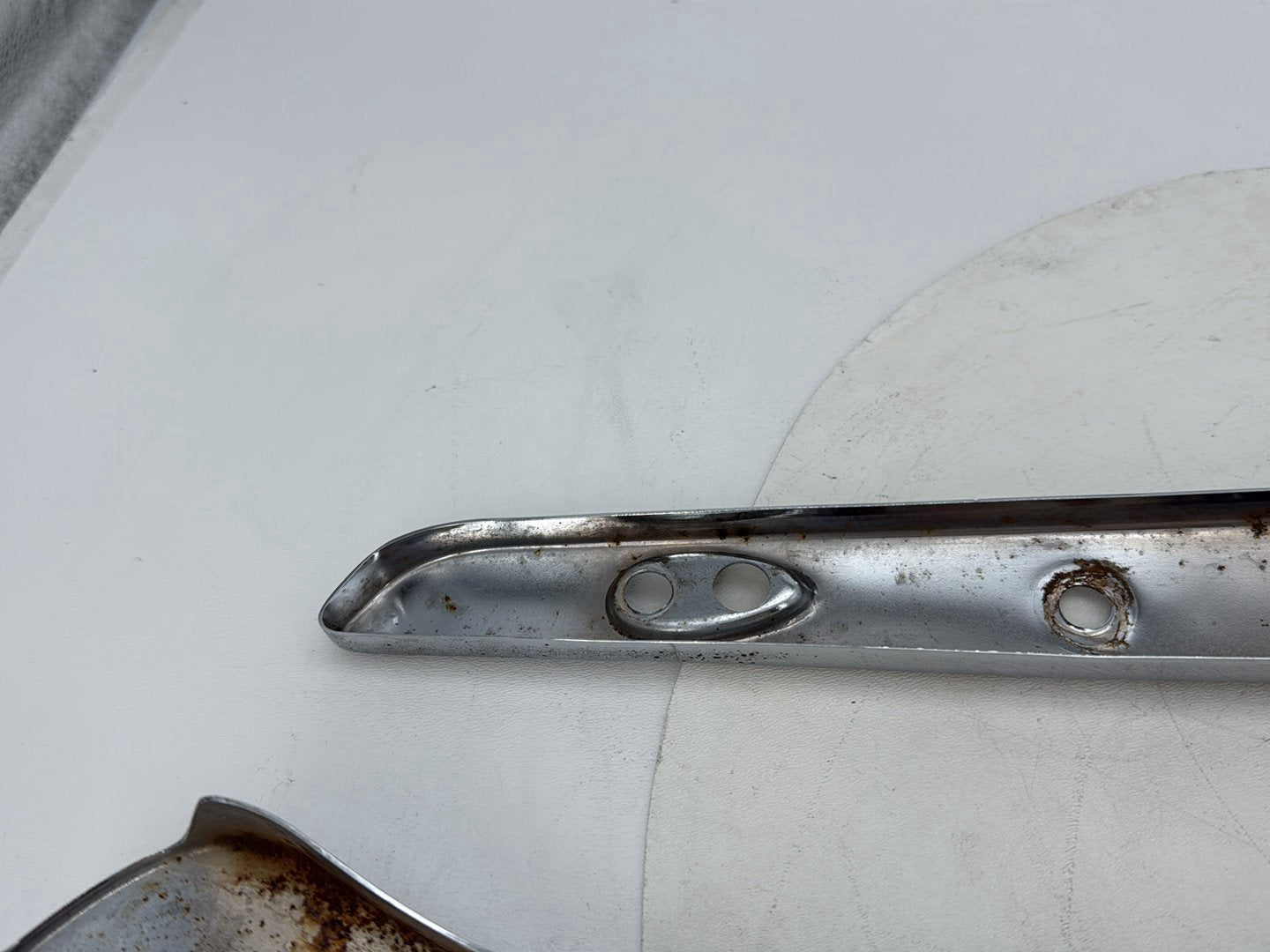 2012 Harley Dyna Fat Bob FXDF 103 OEM Rear Left Right Fender Struts Bracket
