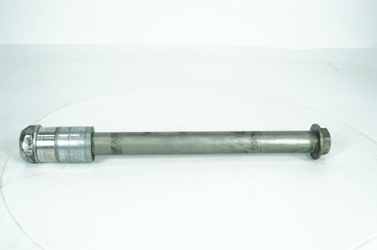 2012 - 2026 Harley-Davidson Sportster Iron 883 Rear Wheel Axle Bolt Shaft  	41176-08