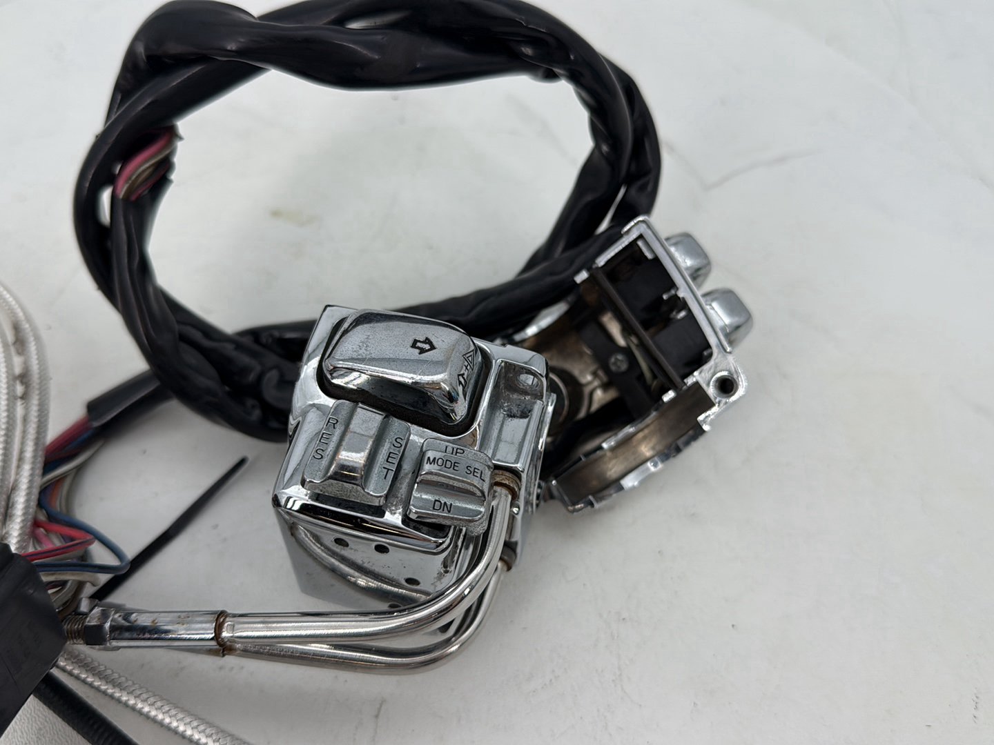2005 Harley Road Glide Touring FLTRI OEM Right Engine Start Kill Switches Controls
