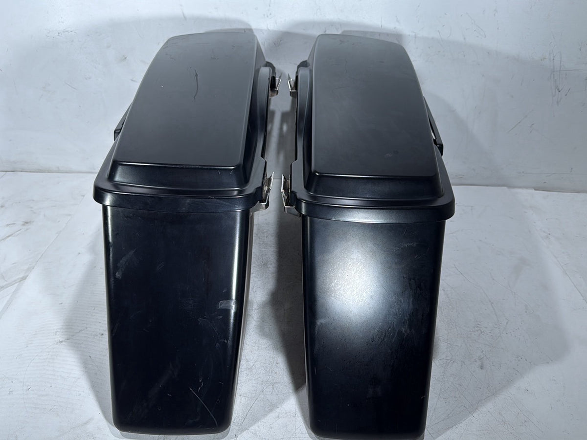 2011 Harley Road Glide Touring FLTRX OEM Left Right Saddlebags Luggage NOKey