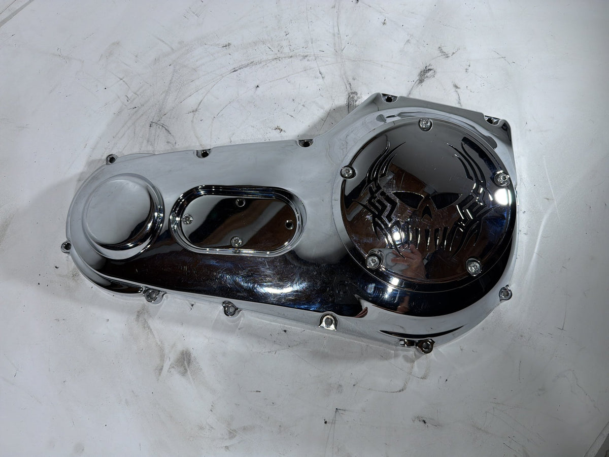 2006 Harley Softail Deuce FXSTDI OEM Outer Primary Clutch Cover SKULL
