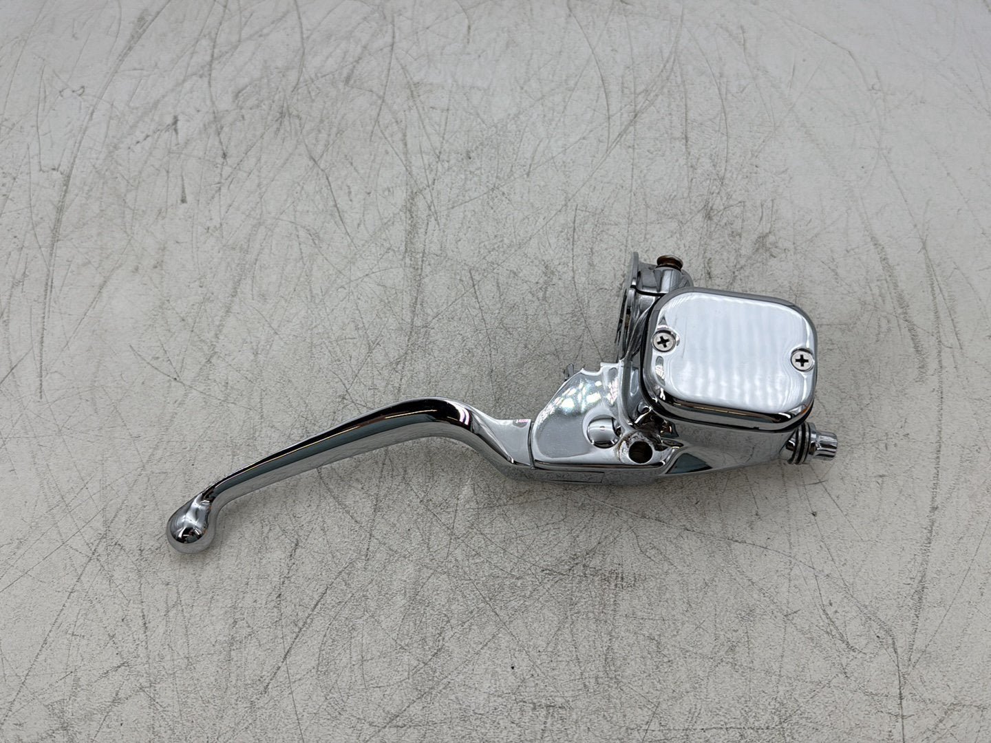 2007 Harley Dyna Street Bob FXDBI OEM Front Right Brake Lever Master Cylinder