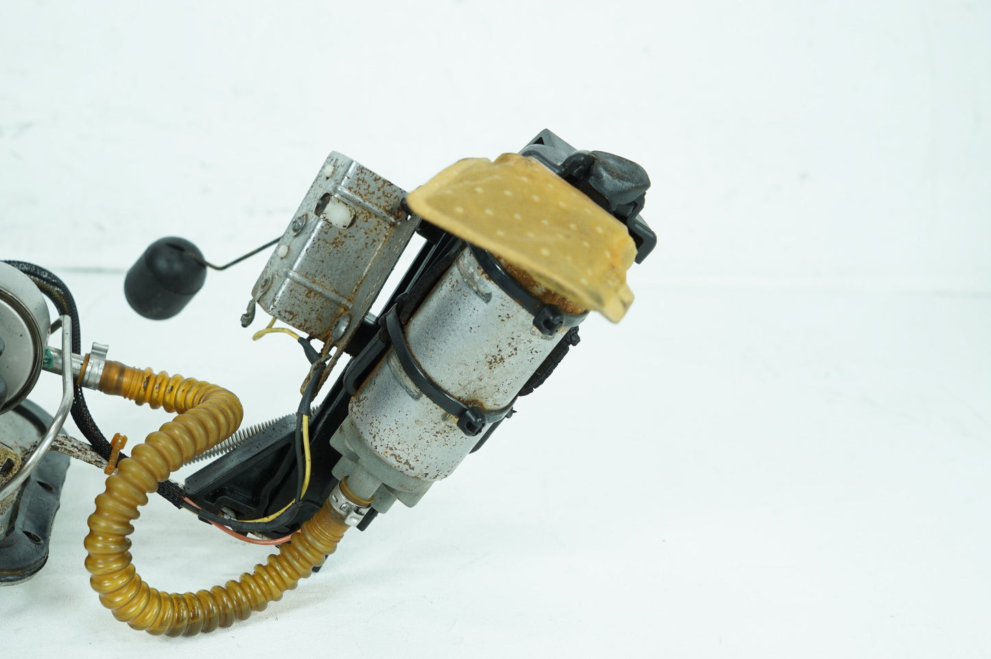 1999 - 2006 Harley-Davidson Softail Heritage Fuel Pump Gas Gasoline Petrol Sending 62897-01B