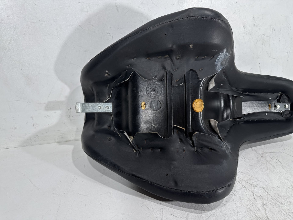 2003 Harley Softail Deuce FXSTDI OEM Passenger Rider Driver Seat Saddle