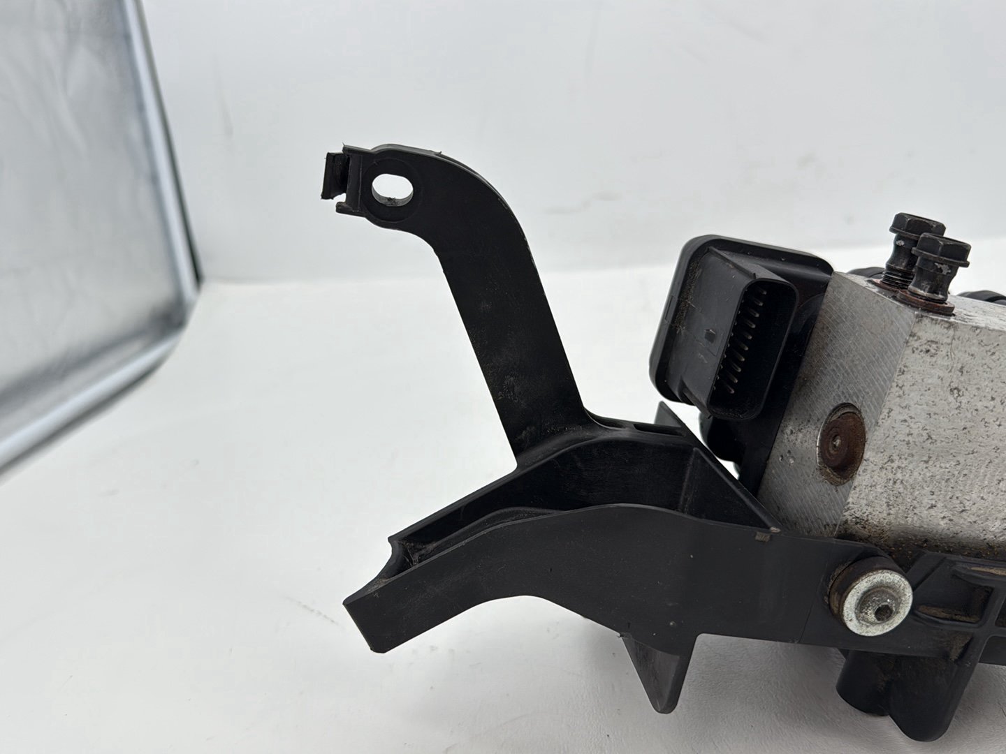 2008 Harley Touring FLHTCU Electra Glide Ultra OEM ABS Brake Pump & Control Module