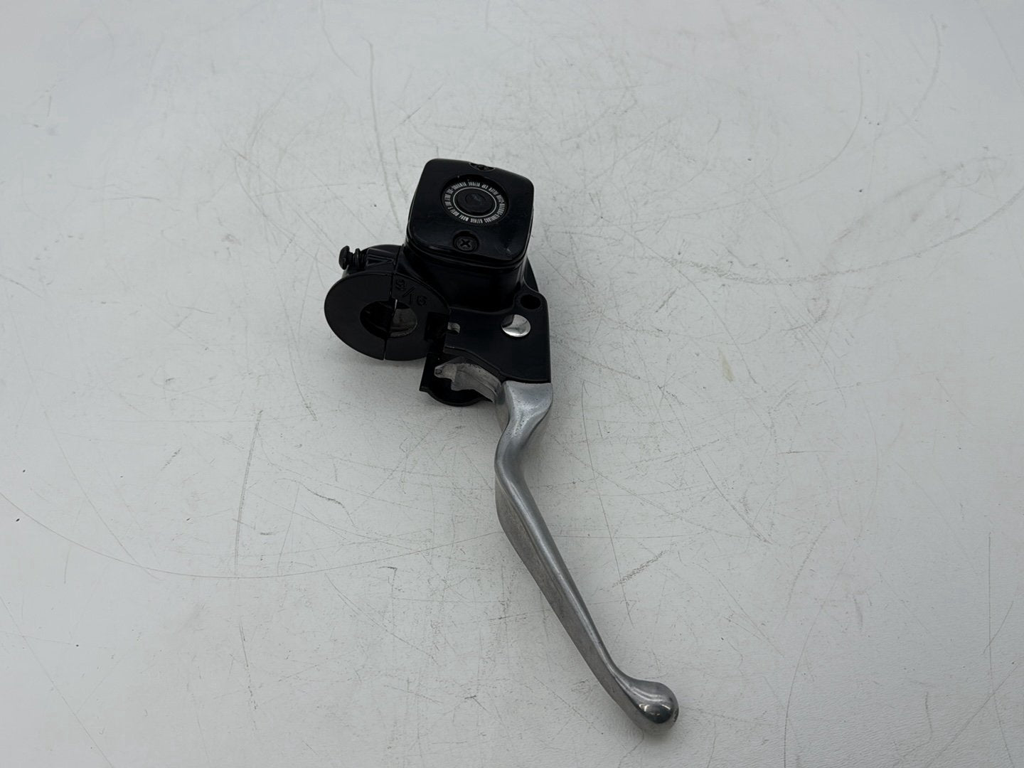 2002 Harley Dyna FXD Super Glide OEM Front Right Brake Lever Master Cylinder