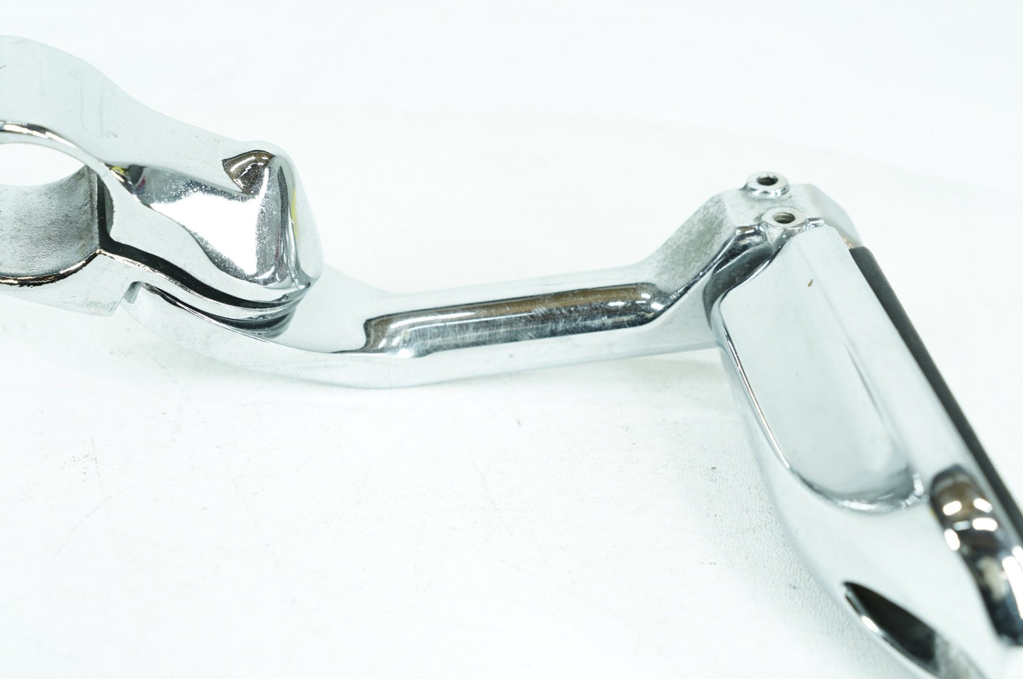 2008 - 2016 Harley-Davidson Touring Street Glide Front Driver Highway 1 Foot Peg Rest 50211-04