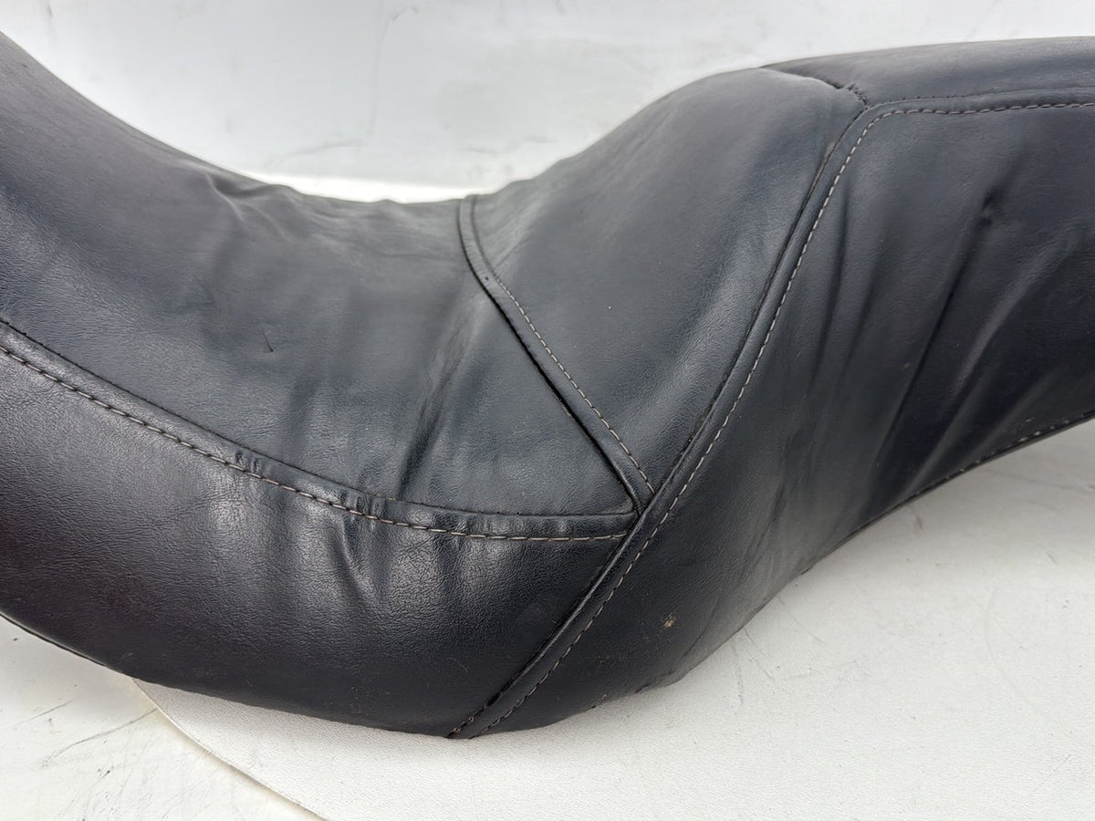 2005 Harley Road Glide Touring FLTRI OEM Passenger Rider Driver Seat Saddle