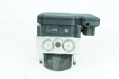 14 Harley Touring FLHTK Electra Glide Ultra OEM ABS Brake Pump &amp; Control Module