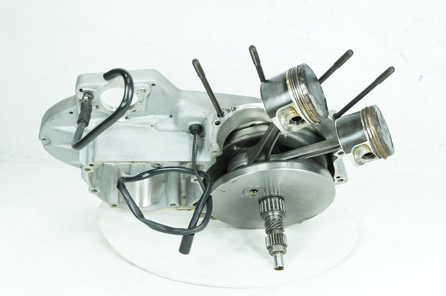 1991 - 2003 Harley-Davidson Sportster Hugger Crankcase Shaft Engine Motor Cover 24555-00