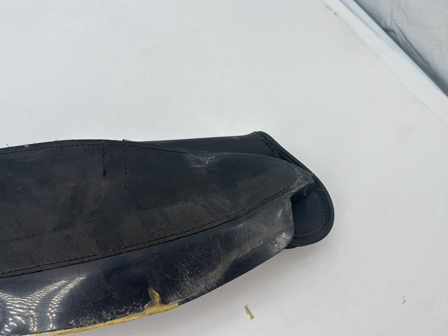 1999 - 2006 Harley-Davidson Touring Electra Glide Classic Front Onboard Tool Bag Leather Storage 58904-03