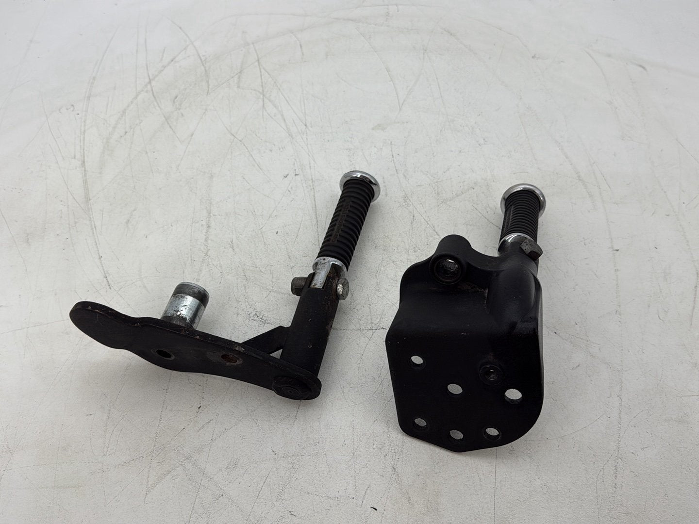 1997 Harley Softail Heritage Classic OEM Left &amp; Right Driver Step Foot Rest Pegs