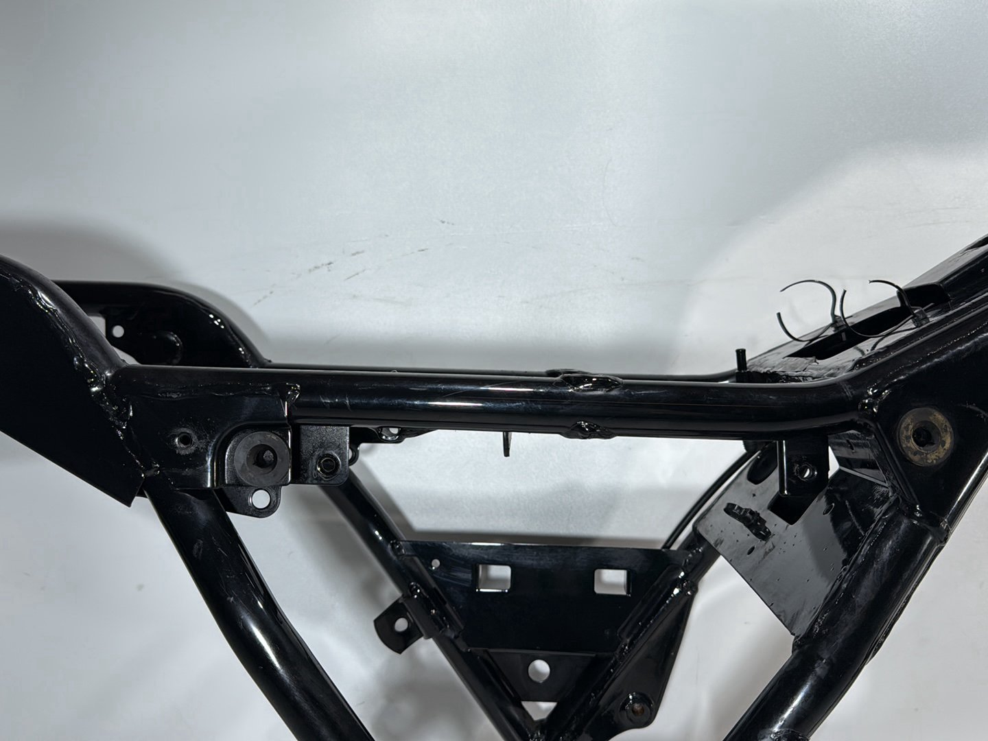 2005 Harley Touring FLHRCI Road King Classic OEM Body Main Frame Chassis SLVG