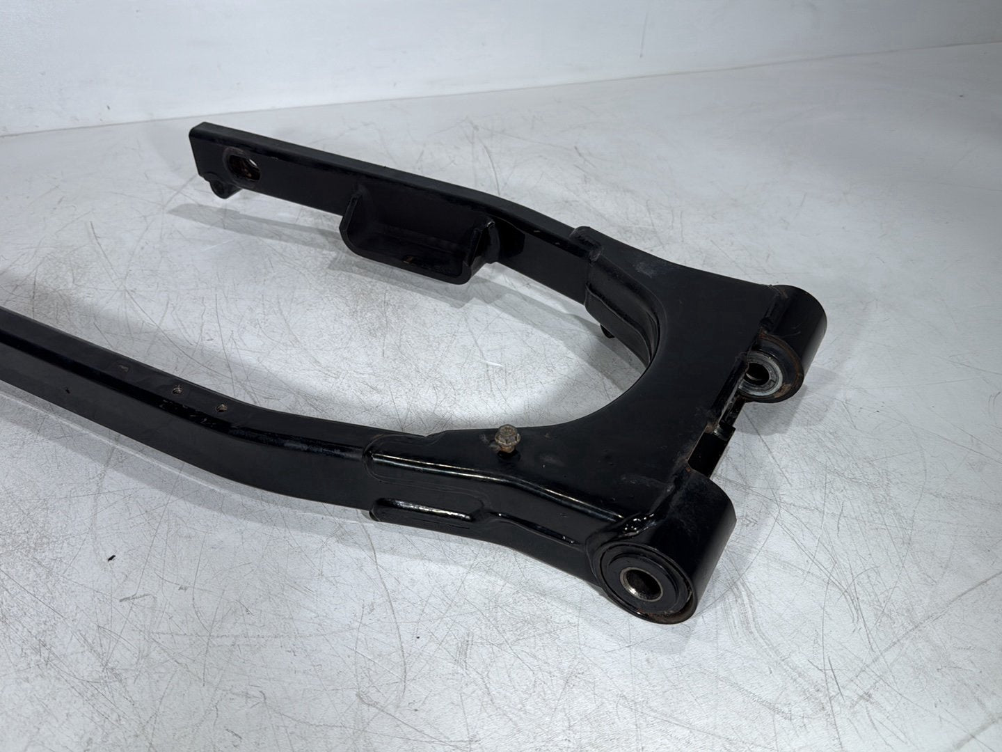 1999 - 2006 Harley-Davidson Touring Electra Glide Classic Rear Fork Swingarm Swing Arm 47427-99A
