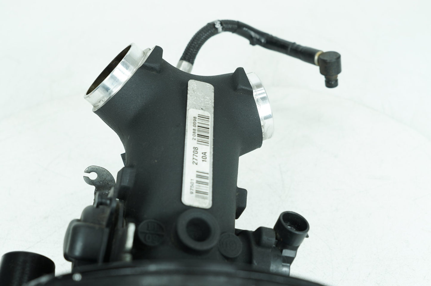 2008 - 2016 Harley-Davidson Dyna Wide Glide Engine Intake Manifold Throttle Body 27708-06B