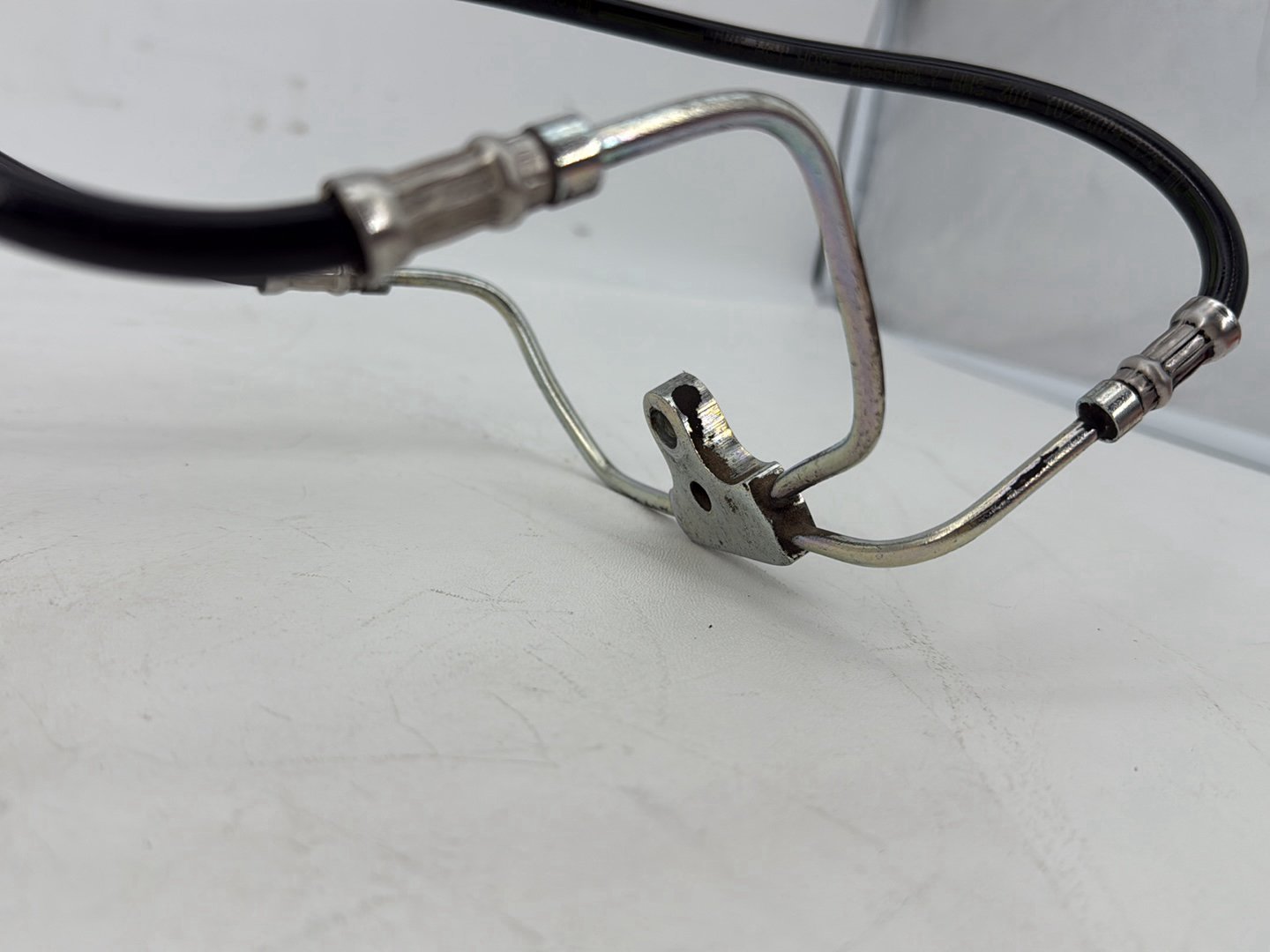 2007 - 2011 Harley-Davidson Touring Electra Glide Ultra Front Brake Hose Line Pipe NON-abs   43350-08