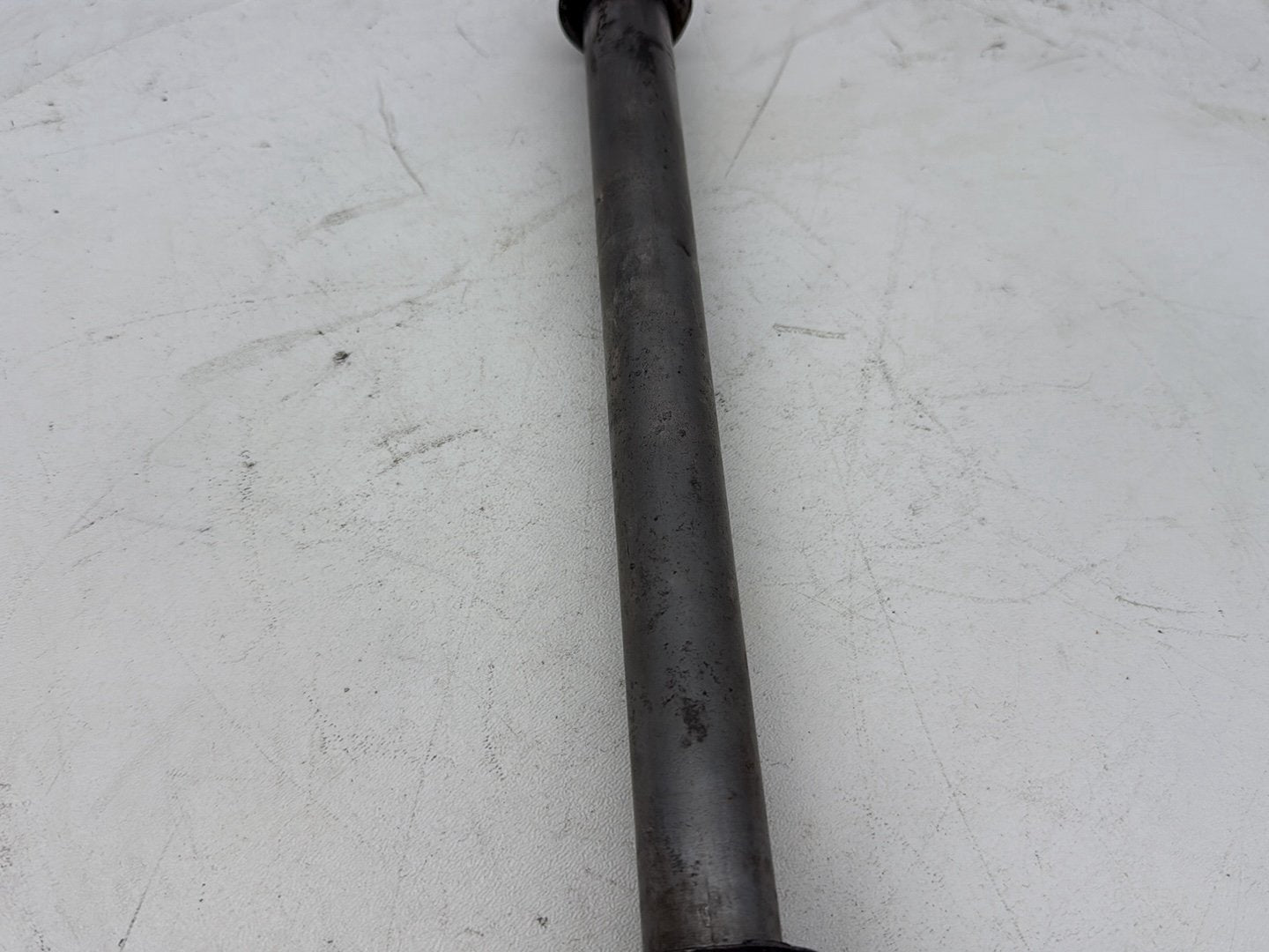 2006 Harley Dyna Super Glide Custom FXDCI OEM Rear Wheel Axle Bolt Shaft