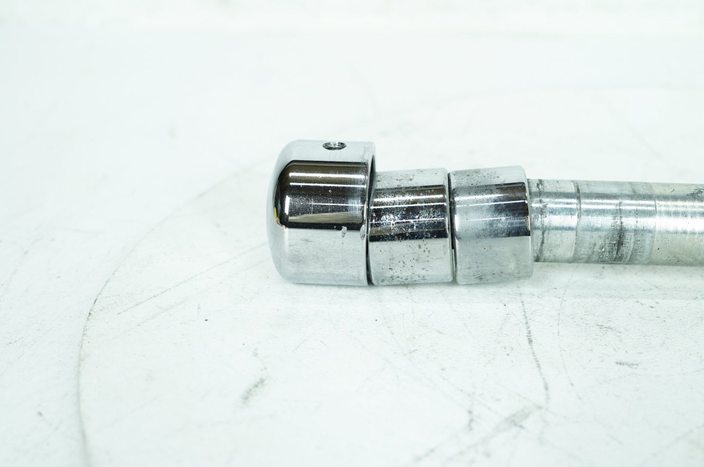 1999 - 2006 Harley-Davidson Touring Road King Classic Front Wheel Axle Bolt Shaft 43364-00
