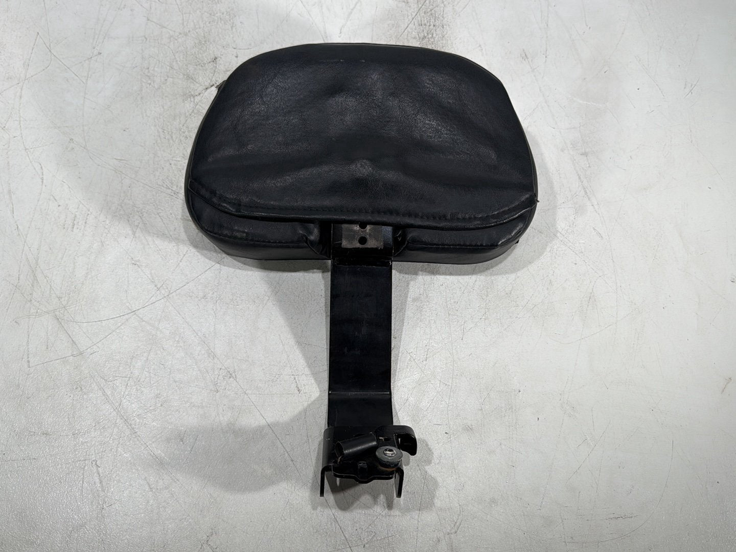 2015 Harley Road Glide Touring FLTRXS OEM Rider Driver Backrest Adjustable Cushion Pad