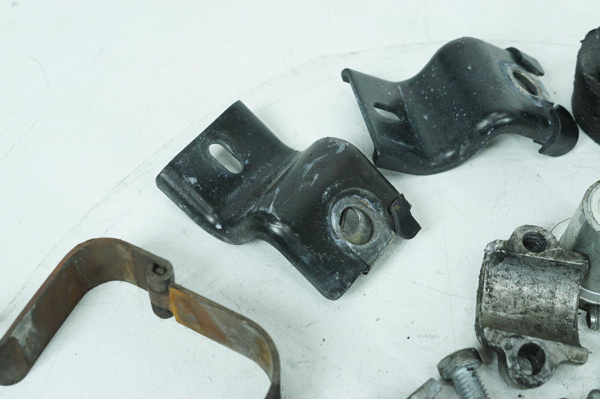 2010 Harley-Davidson Electra Glide Classic FLHTC Hardware Bolts Nuts Brackets