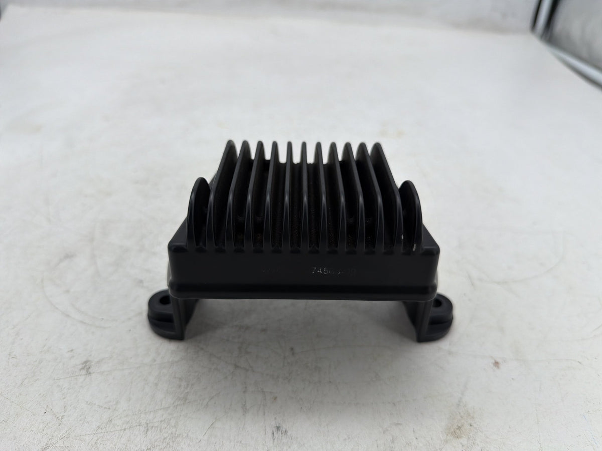 2010 Harley Street Glide Touring FLHX OEM Voltage Regulator Rectifier