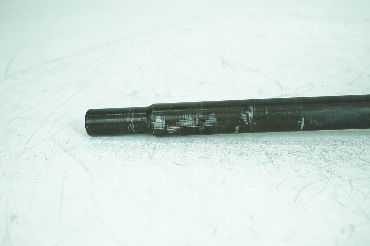 2007 - 2012 Harley-Davidson Touring Electra Glide Ultra Engine Mount Pivot Bolt Shaft 42859-06B
