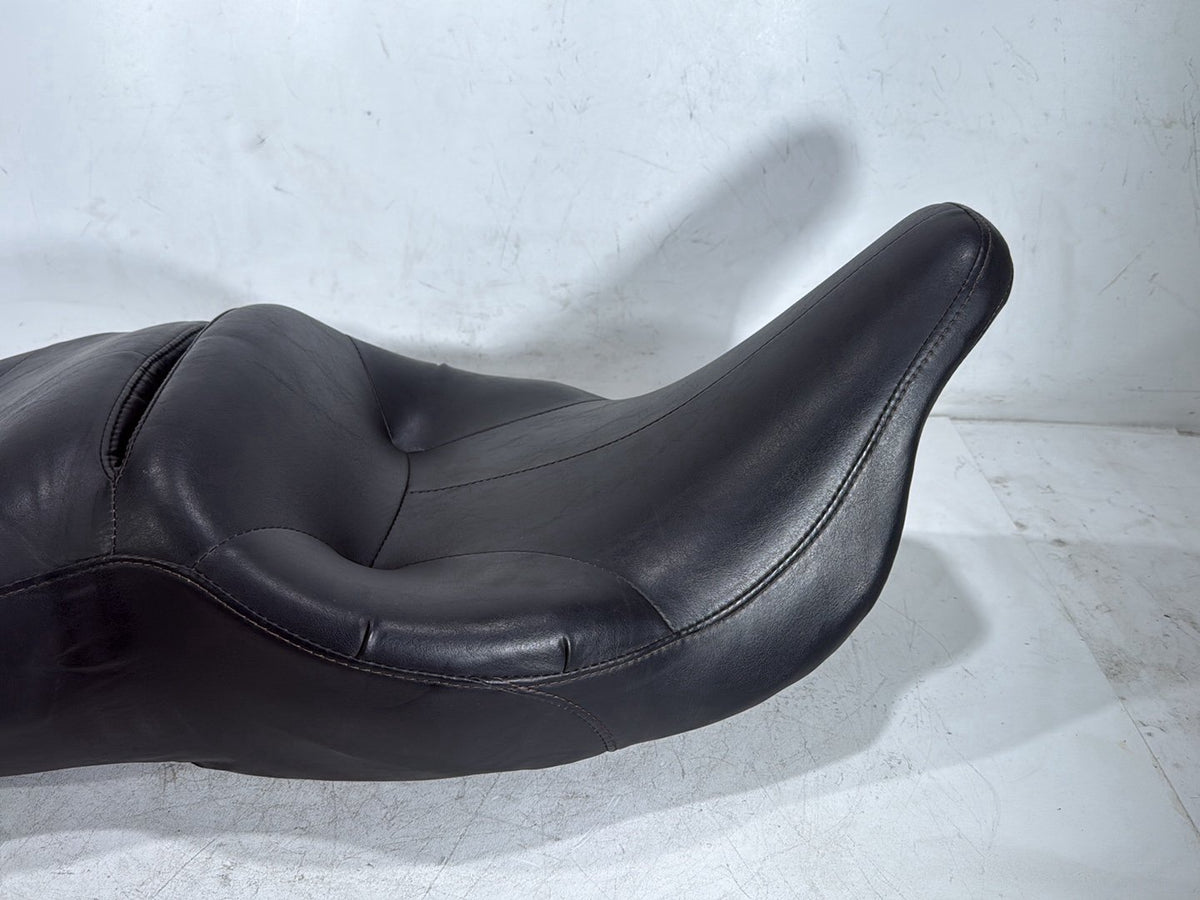 2007 Harley Electra Glide Touring Ultra OEM Passenger Rider Driver Seat Saddle