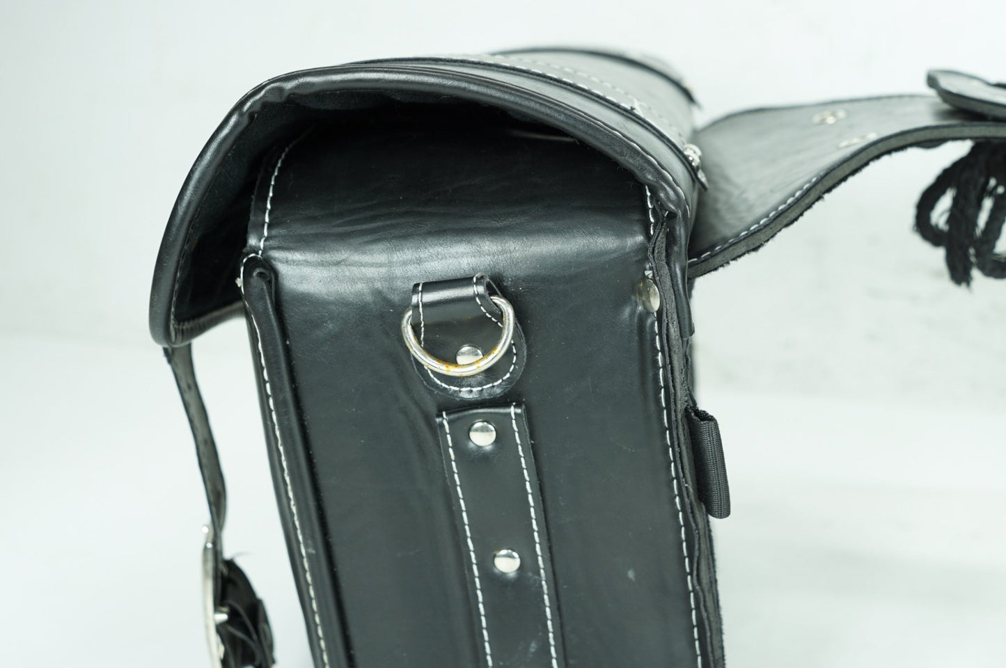 2012 - 2026 Harley-Davidson Sportster Iron 883 Rear Left Right Saddlebags Luggage Leather QINGROCK