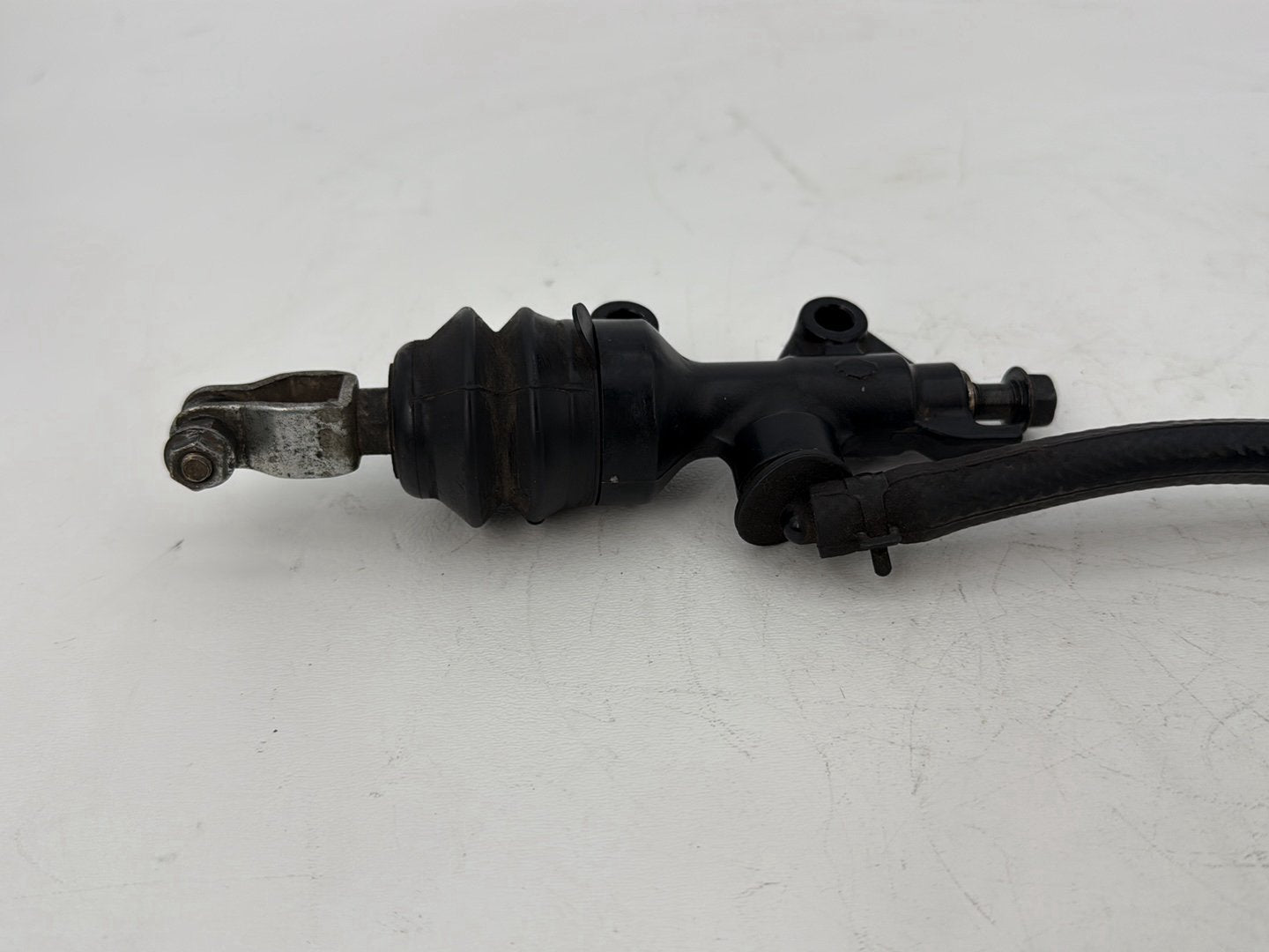 2009 Harley Sportster XL1200C 1200 Custom OEM Rear Brake Master Cylinder Bottle Brake Line