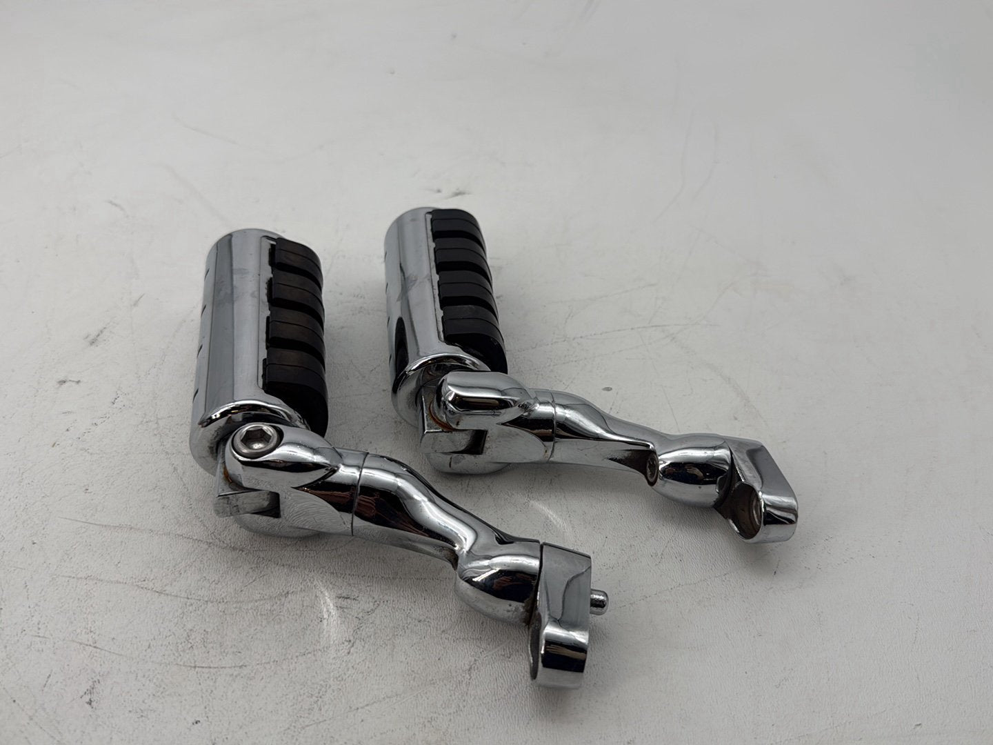 2007 Harley Touring FLHTP Electra Glide Police OEM Passenger Left & Right Foot Pegs