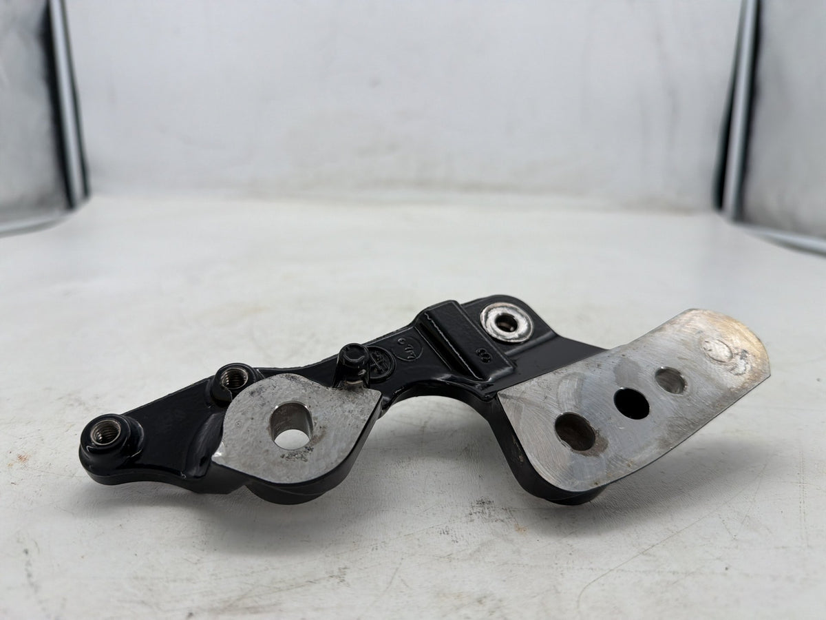 2020 Harley Softail Standard FXST OEM Mount Bracket Support Holder