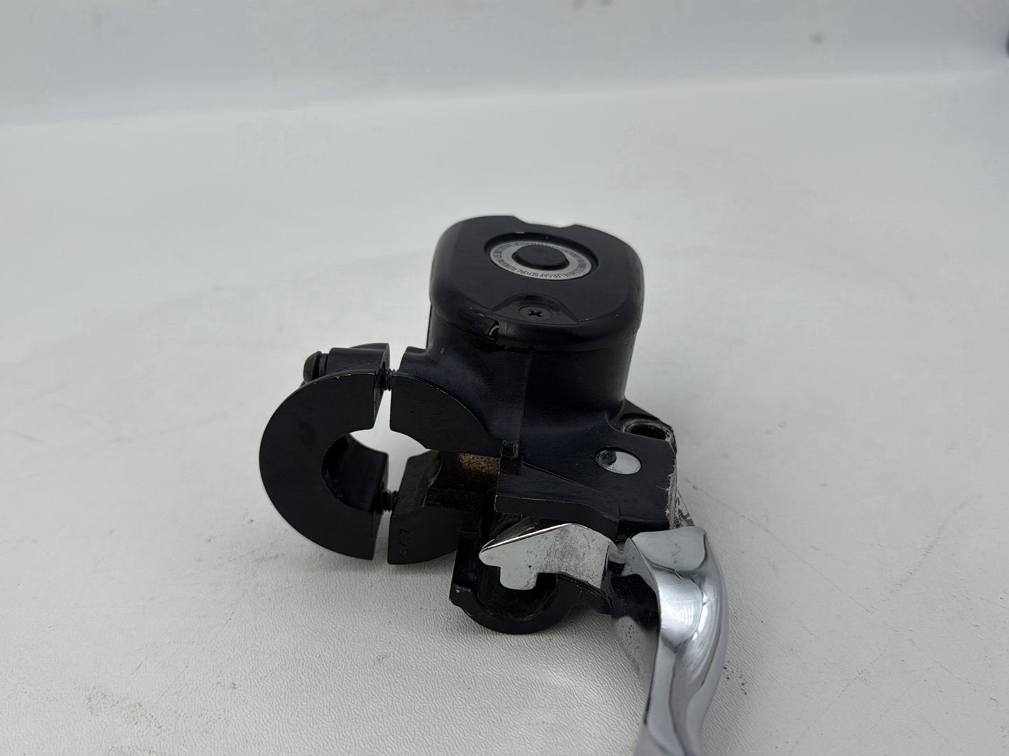 2004 - 2013 Harley-Davidson Sportster 883 Custom Front Right Brake Lever Master Cylinder 45146-07