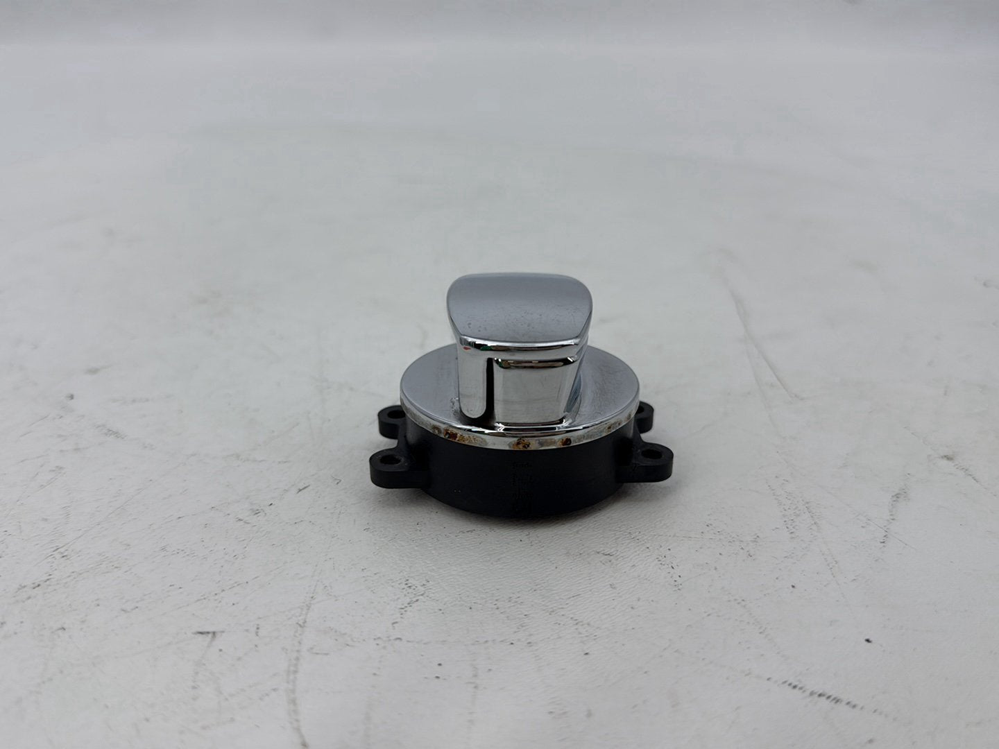 1999 - 2006 Harley-Davidson Touring CVO Screamin Eagle Road King Ignition Switch Cylinder Barrel Lockset NOKey 71313-96A