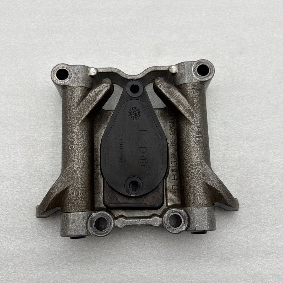 2000 - 2006 Harley-Davidson Softail Fat Boy Twin Cam Lower 1 Rocker Box 17543-99A 17543-99