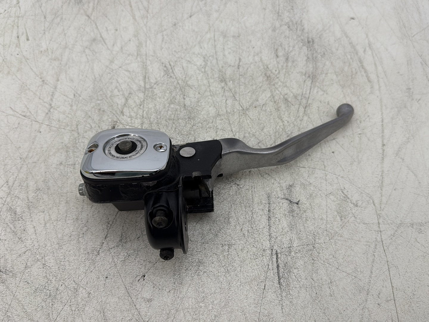 2007 Harley Touring FLHTC Electra Glide Classic OEM Front Right Brake Lever Master Cylinder