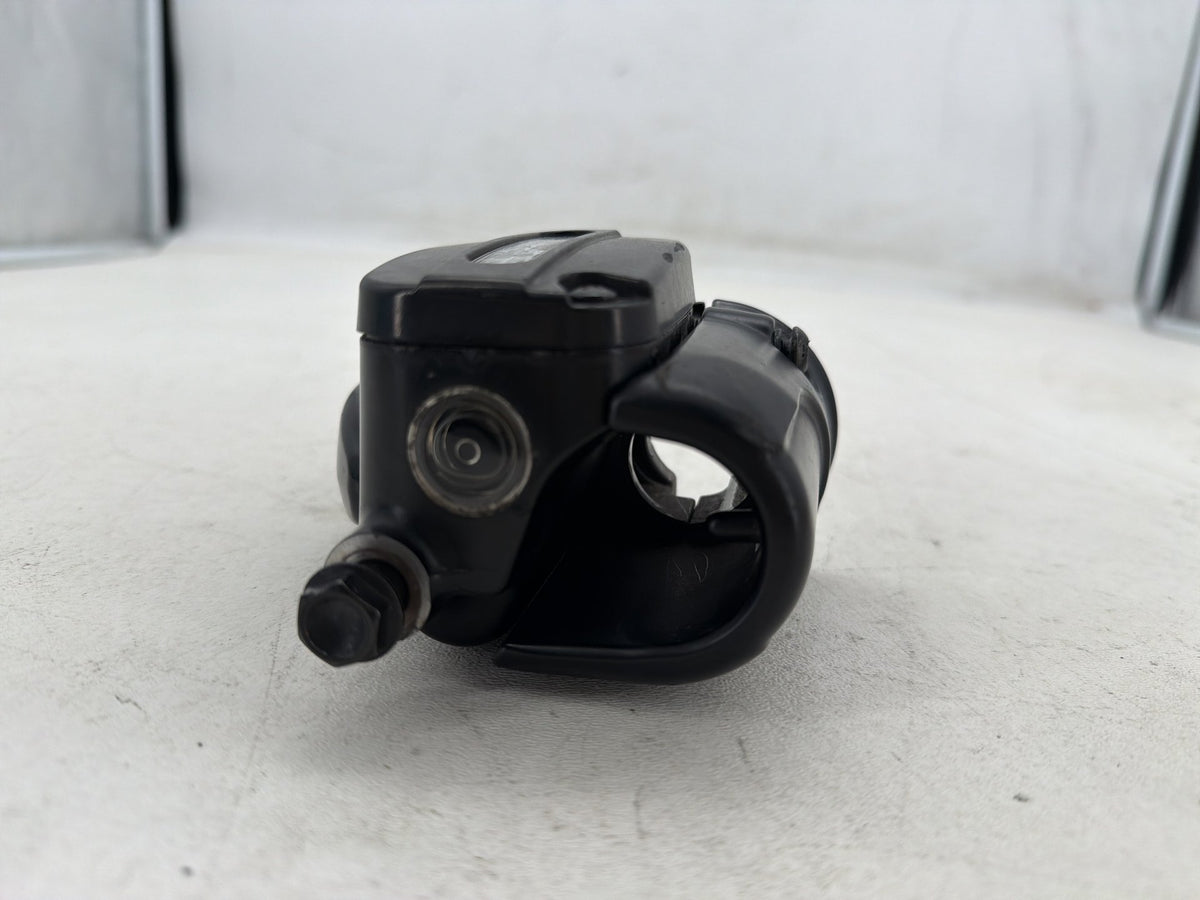 16 Harley Road Glide Touring FLTRXS OEM Front Right Brake Lever Master Cylinder